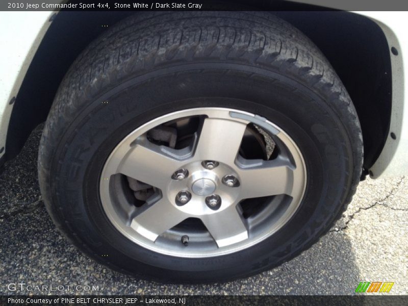 Stone White / Dark Slate Gray 2010 Jeep Commander Sport 4x4
