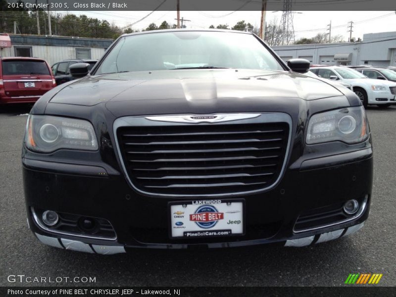 Gloss Black / Black 2014 Chrysler 300 S