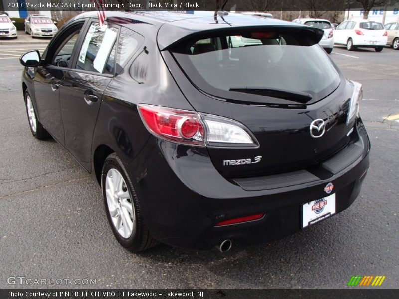 Black Mica / Black 2013 Mazda MAZDA3 i Grand Touring 5 Door