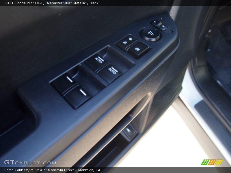 Alabaster Silver Metallic / Black 2011 Honda Pilot EX-L
