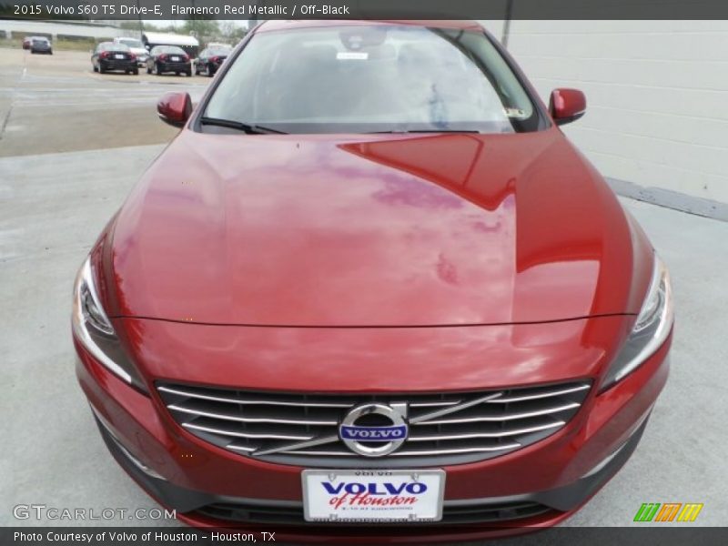 Flamenco Red Metallic / Off-Black 2015 Volvo S60 T5 Drive-E