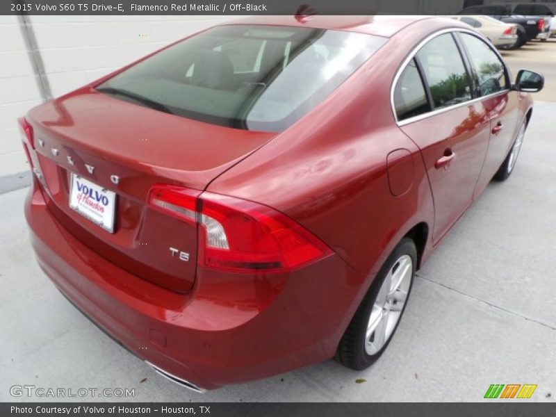 Flamenco Red Metallic / Off-Black 2015 Volvo S60 T5 Drive-E