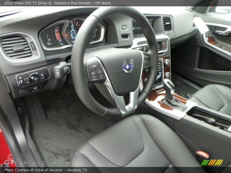  2015 S60 T5 Drive-E Off-Black Interior