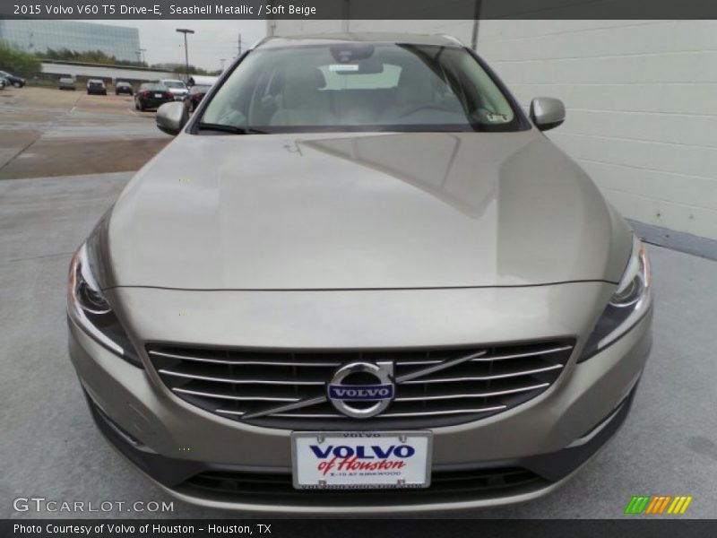 Seashell Metallic / Soft Beige 2015 Volvo V60 T5 Drive-E