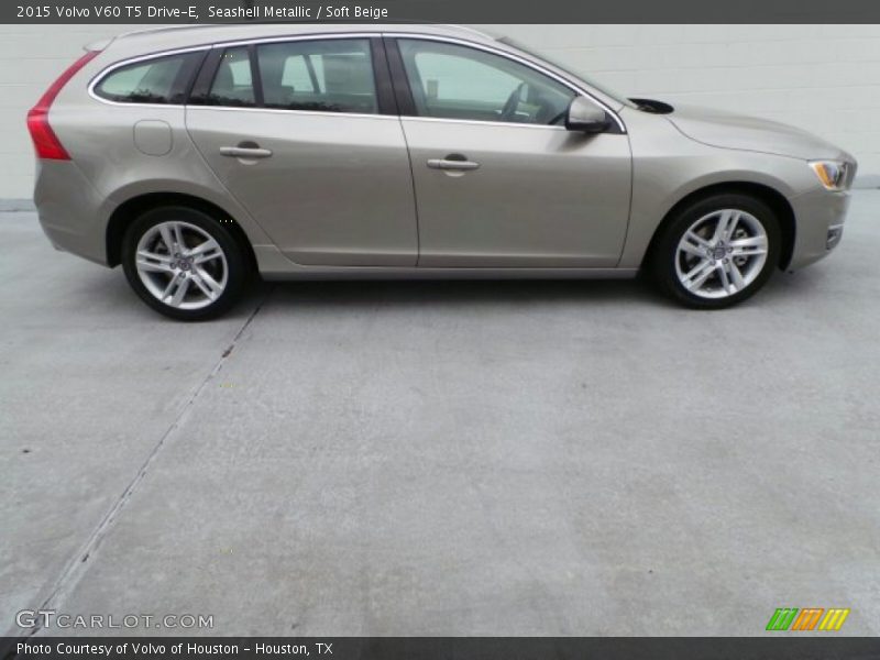  2015 V60 T5 Drive-E Seashell Metallic