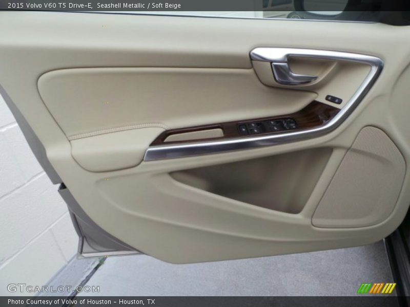 Door Panel of 2015 V60 T5 Drive-E