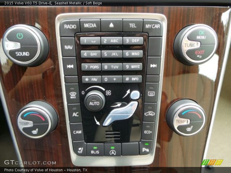 Seashell Metallic / Soft Beige 2015 Volvo V60 T5 Drive-E