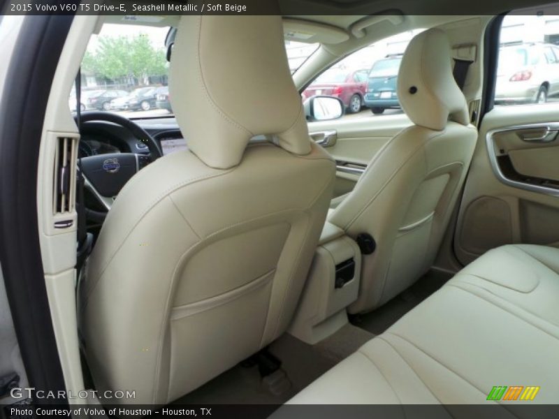 Seashell Metallic / Soft Beige 2015 Volvo V60 T5 Drive-E