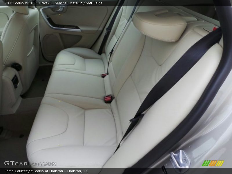 Seashell Metallic / Soft Beige 2015 Volvo V60 T5 Drive-E