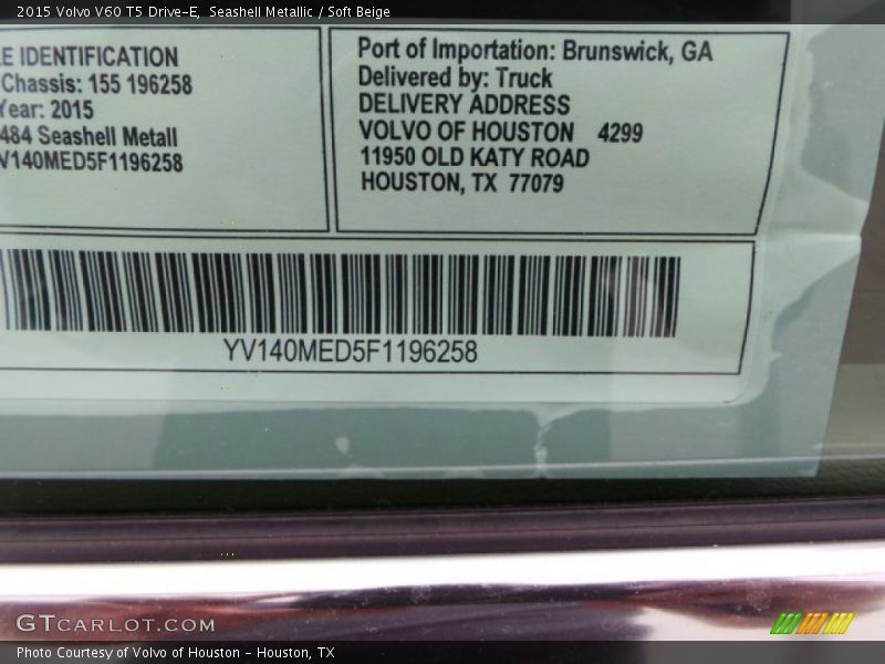 Seashell Metallic / Soft Beige 2015 Volvo V60 T5 Drive-E