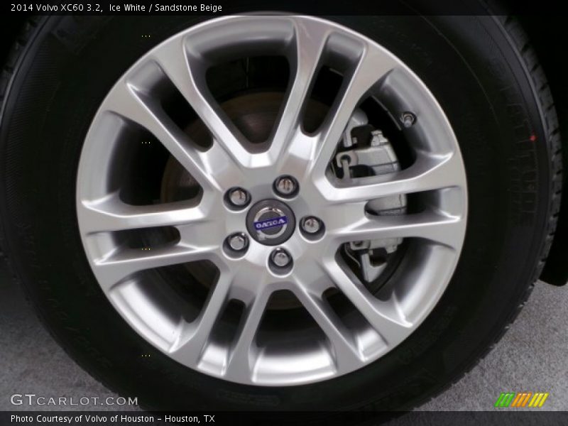 Ice White / Sandstone Beige 2014 Volvo XC60 3.2