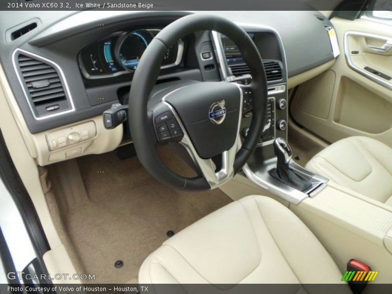 Ice White / Sandstone Beige 2014 Volvo XC60 3.2