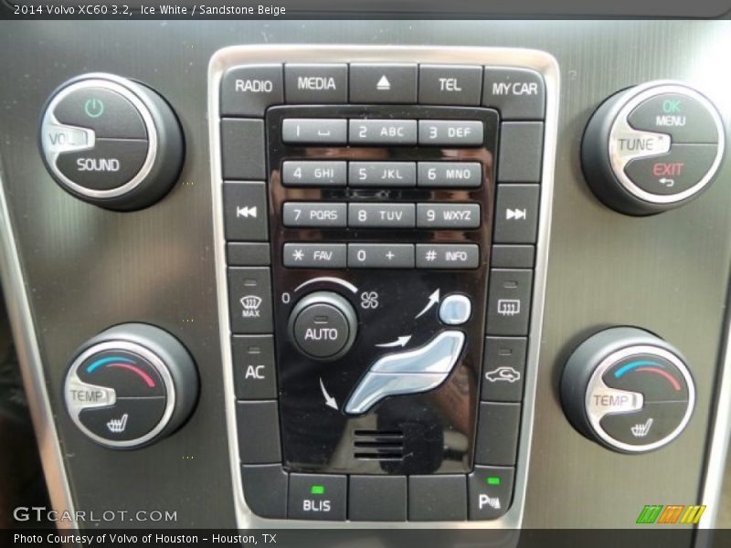 Ice White / Sandstone Beige 2014 Volvo XC60 3.2