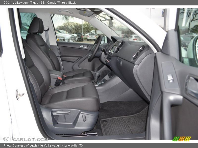 Candy White / Black 2014 Volkswagen Tiguan SE