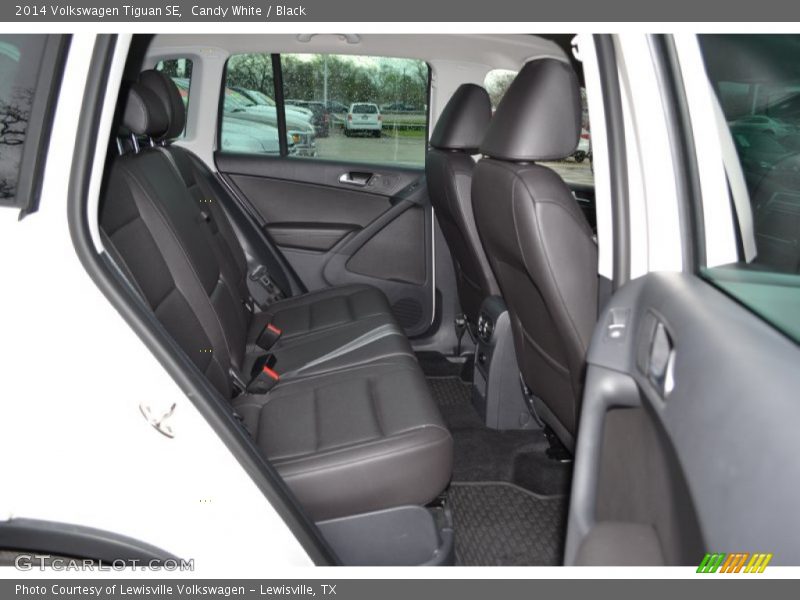 Candy White / Black 2014 Volkswagen Tiguan SE