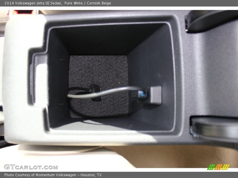 Pure White / Cornsilk Beige 2014 Volkswagen Jetta SE Sedan
