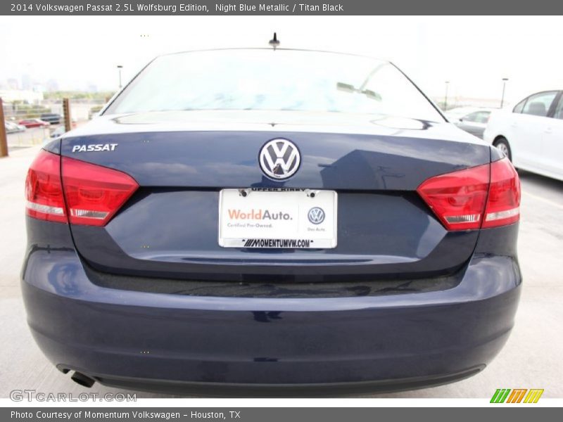 Night Blue Metallic / Titan Black 2014 Volkswagen Passat 2.5L Wolfsburg Edition
