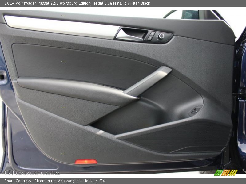 Night Blue Metallic / Titan Black 2014 Volkswagen Passat 2.5L Wolfsburg Edition