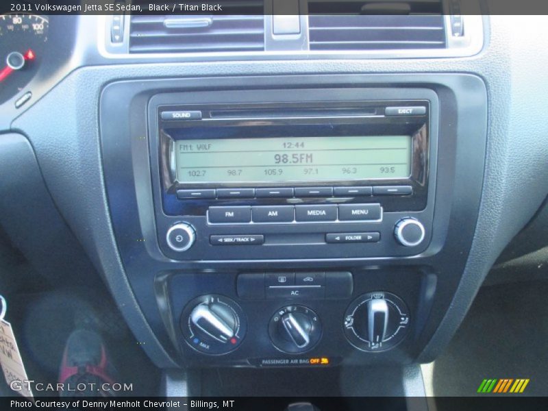Black / Titan Black 2011 Volkswagen Jetta SE Sedan