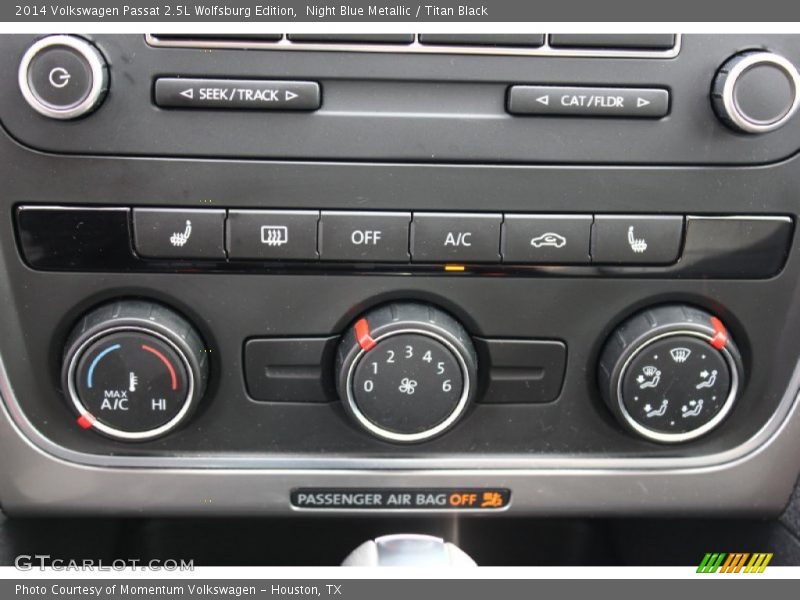 Night Blue Metallic / Titan Black 2014 Volkswagen Passat 2.5L Wolfsburg Edition