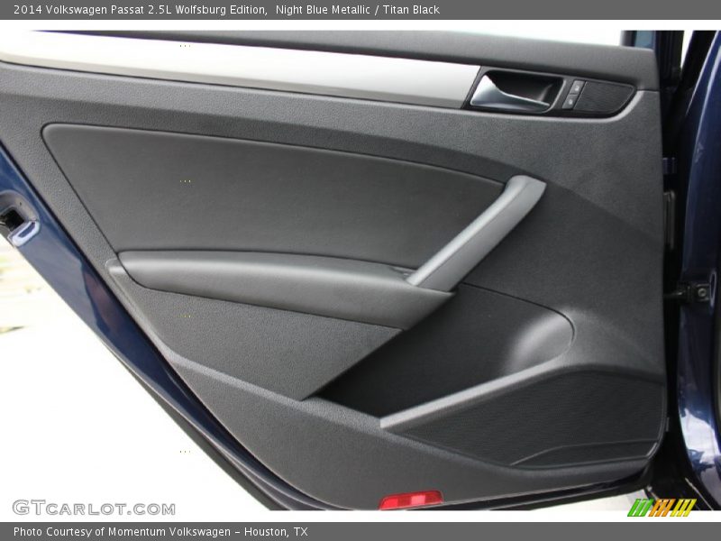 Night Blue Metallic / Titan Black 2014 Volkswagen Passat 2.5L Wolfsburg Edition