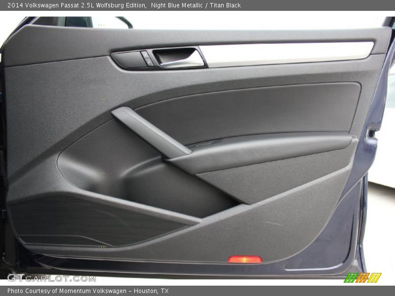 Night Blue Metallic / Titan Black 2014 Volkswagen Passat 2.5L Wolfsburg Edition