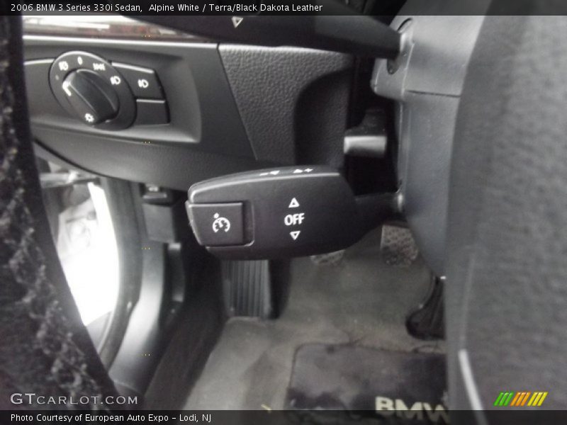 Alpine White / Terra/Black Dakota Leather 2006 BMW 3 Series 330i Sedan