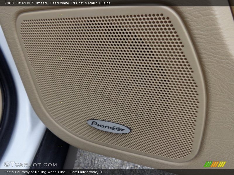 Pearl White Tri Coat Metallic / Beige 2008 Suzuki XL7 Limited