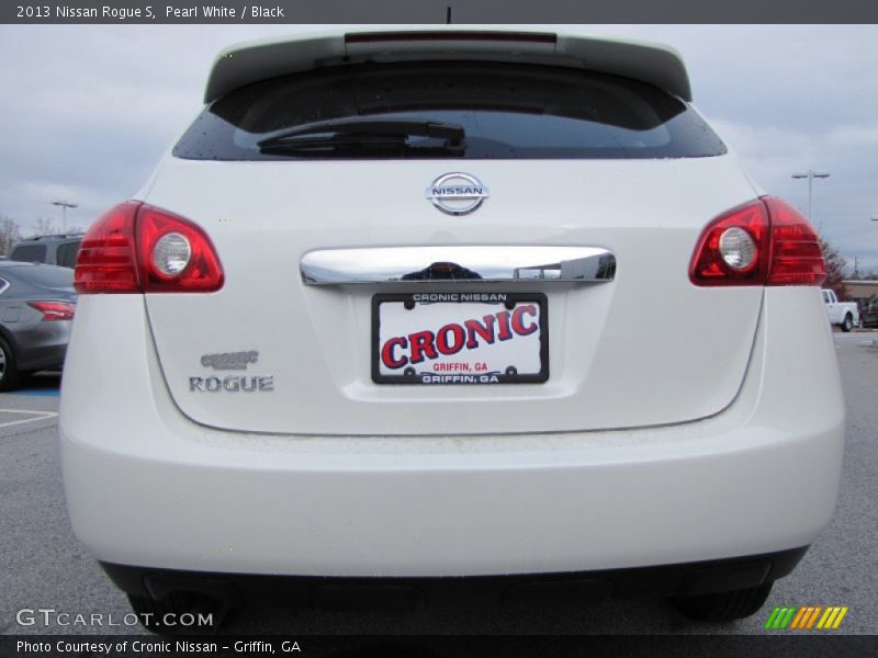 Pearl White / Black 2013 Nissan Rogue S