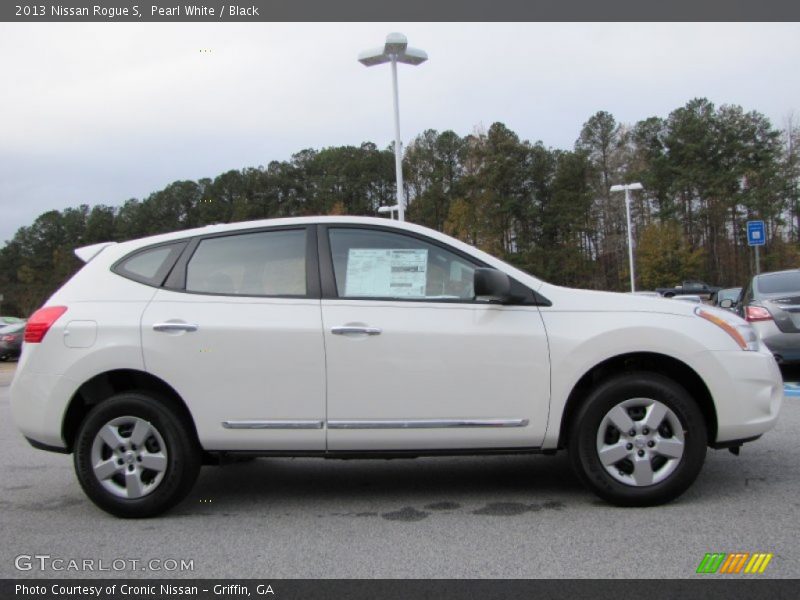 Pearl White / Black 2013 Nissan Rogue S