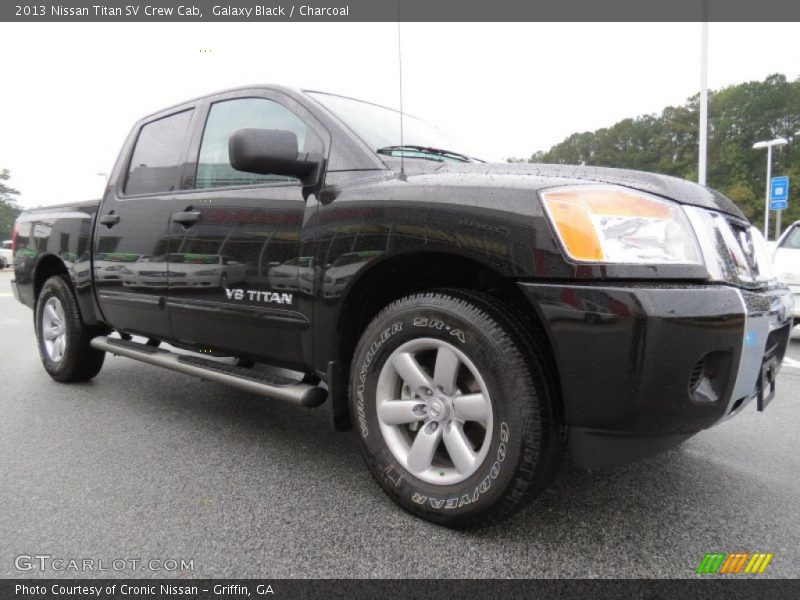 Galaxy Black / Charcoal 2013 Nissan Titan SV Crew Cab