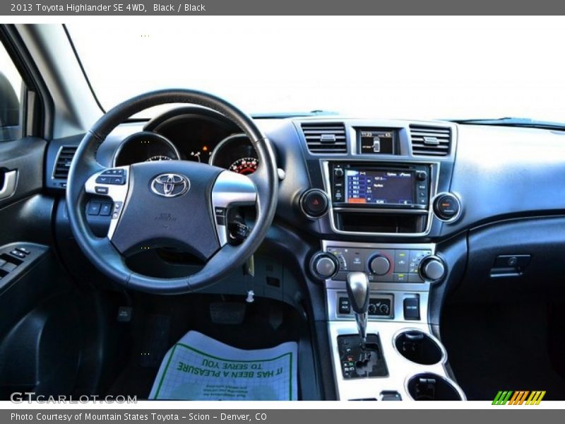 Black / Black 2013 Toyota Highlander SE 4WD