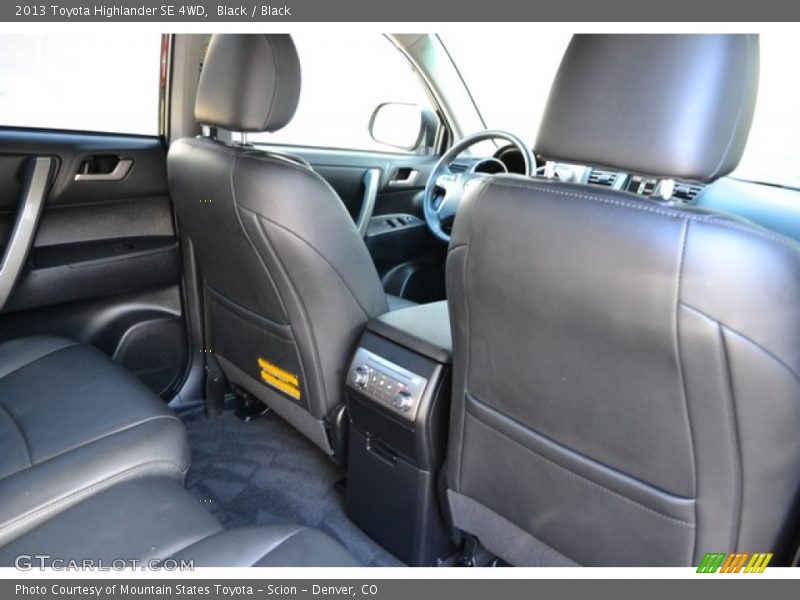 Black / Black 2013 Toyota Highlander SE 4WD