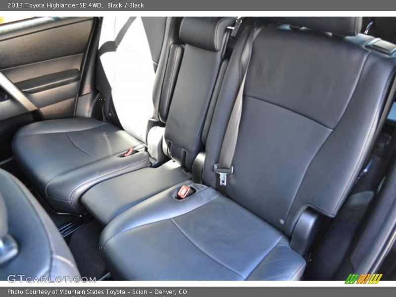 Black / Black 2013 Toyota Highlander SE 4WD