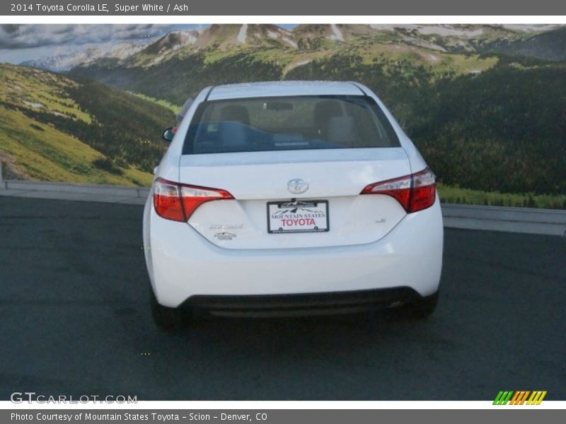 Super White / Ash 2014 Toyota Corolla LE