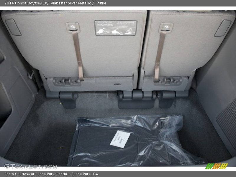 Alabaster Silver Metallic / Truffle 2014 Honda Odyssey EX