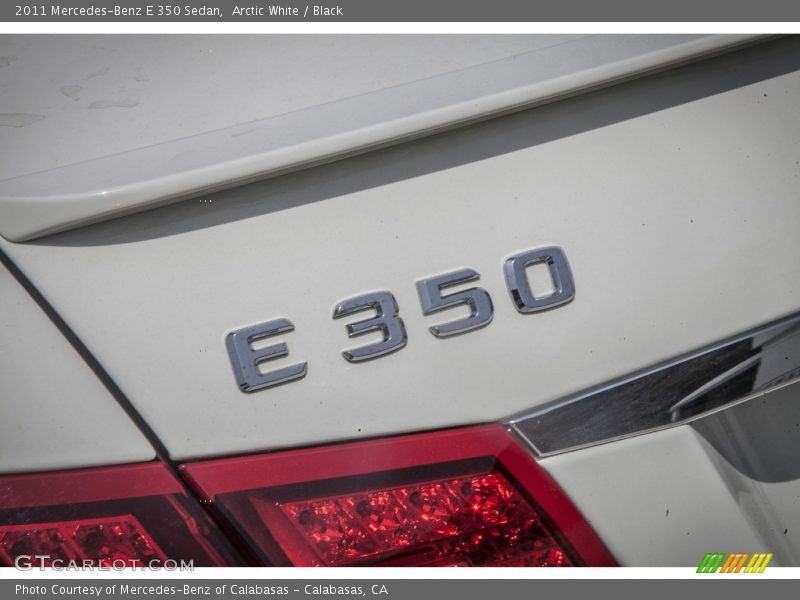 Arctic White / Black 2011 Mercedes-Benz E 350 Sedan