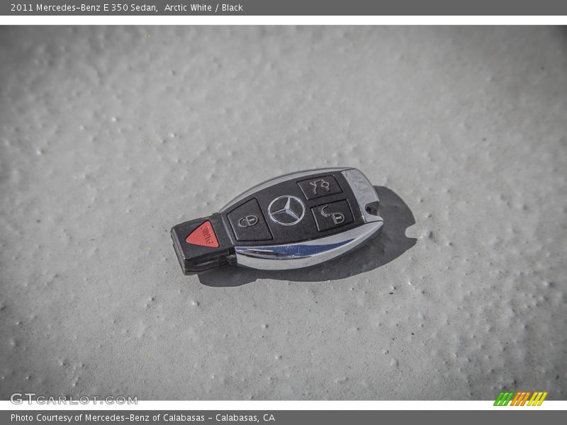 Arctic White / Black 2011 Mercedes-Benz E 350 Sedan