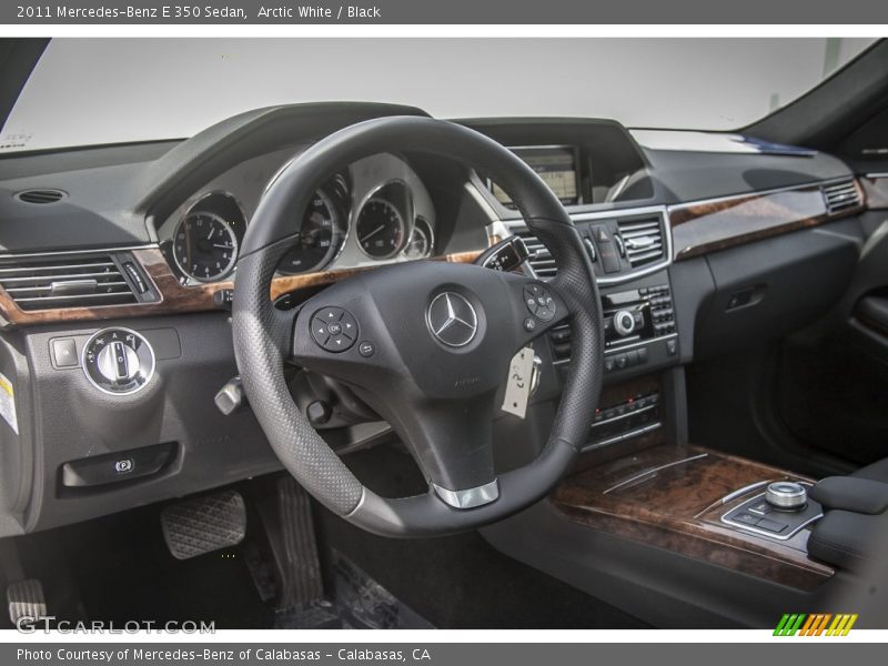Arctic White / Black 2011 Mercedes-Benz E 350 Sedan