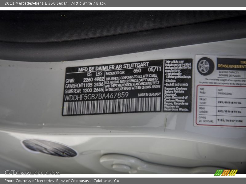 Arctic White / Black 2011 Mercedes-Benz E 350 Sedan