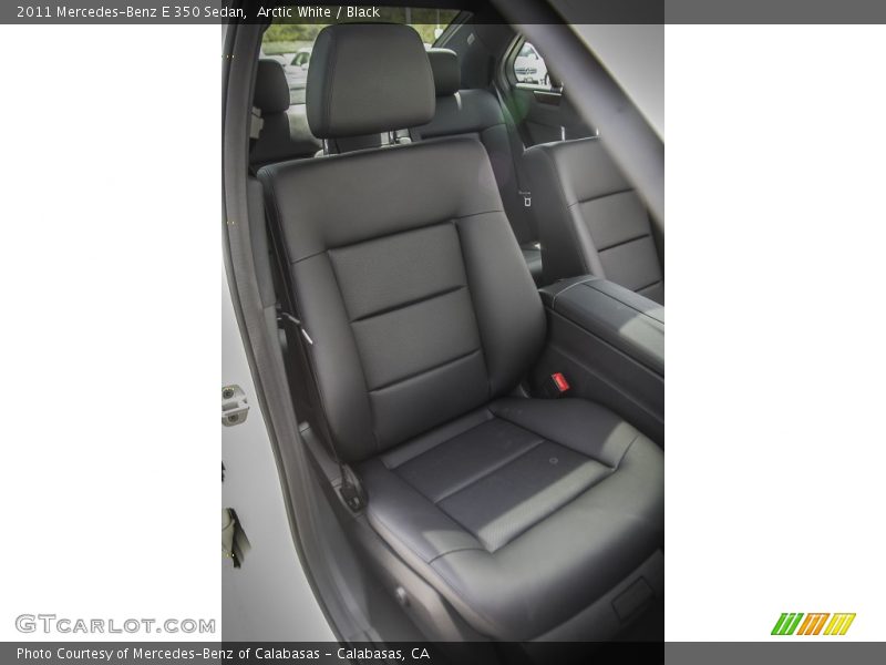 Arctic White / Black 2011 Mercedes-Benz E 350 Sedan