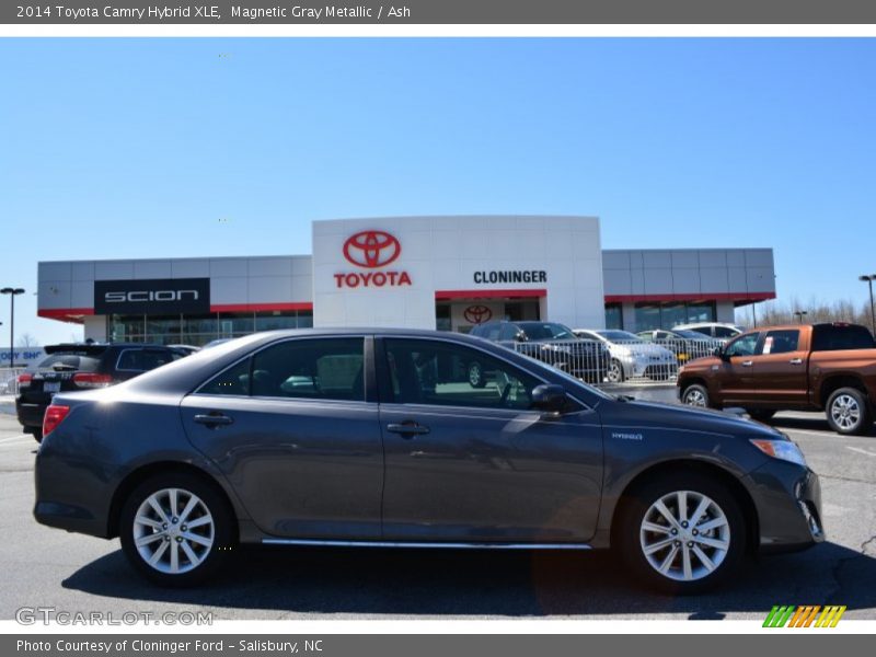 Magnetic Gray Metallic / Ash 2014 Toyota Camry Hybrid XLE