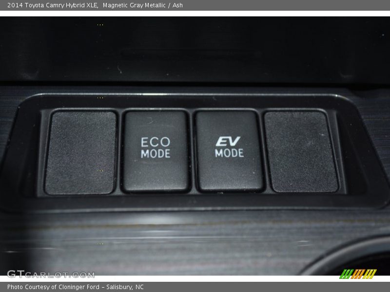 Magnetic Gray Metallic / Ash 2014 Toyota Camry Hybrid XLE