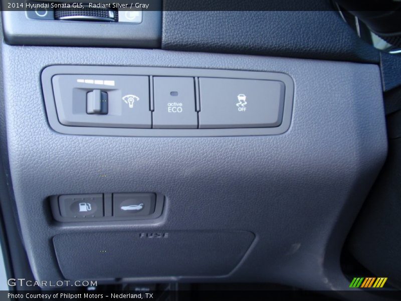 Radiant Silver / Gray 2014 Hyundai Sonata GLS