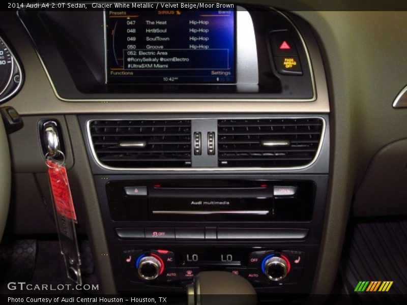 Glacier White Metallic / Velvet Beige/Moor Brown 2014 Audi A4 2.0T Sedan
