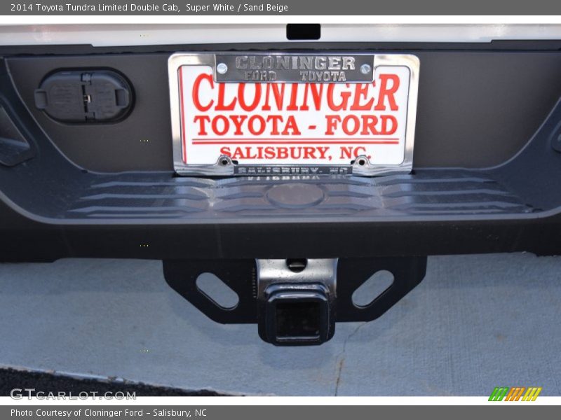 Super White / Sand Beige 2014 Toyota Tundra Limited Double Cab