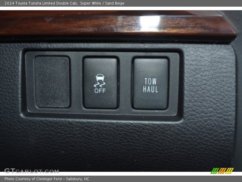Super White / Sand Beige 2014 Toyota Tundra Limited Double Cab