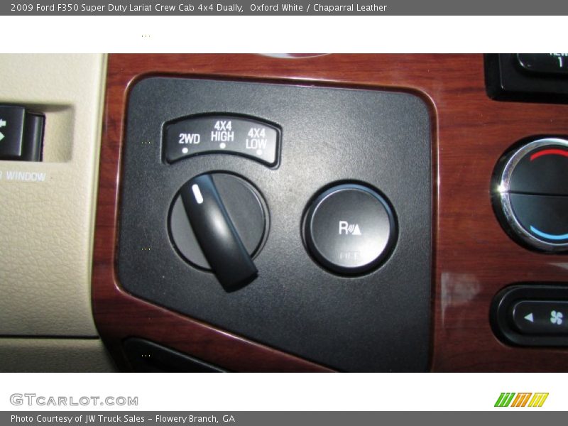 Oxford White / Chaparral Leather 2009 Ford F350 Super Duty Lariat Crew Cab 4x4 Dually