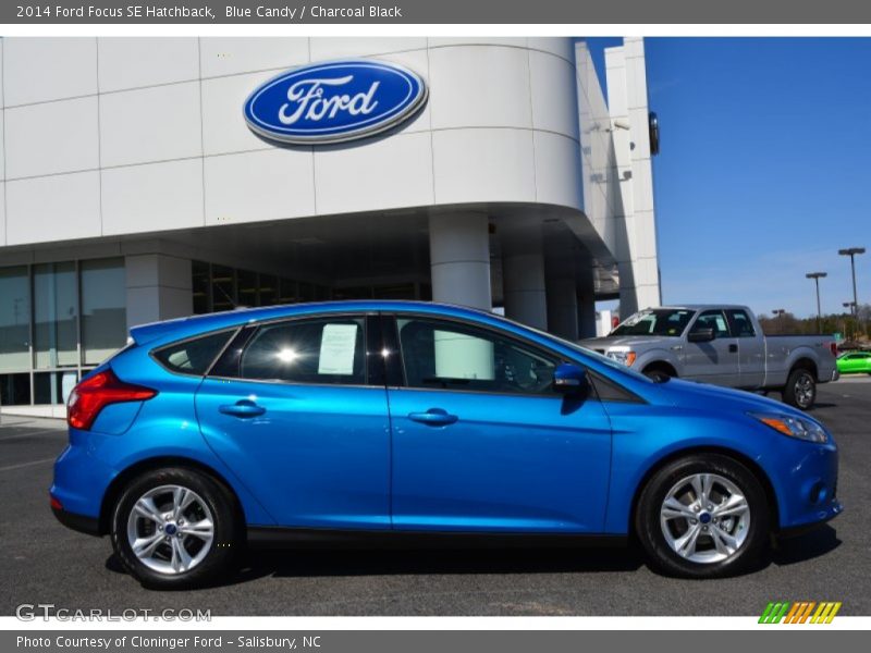Blue Candy / Charcoal Black 2014 Ford Focus SE Hatchback