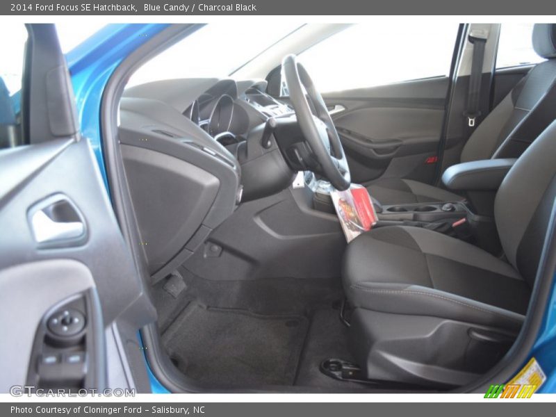 Blue Candy / Charcoal Black 2014 Ford Focus SE Hatchback